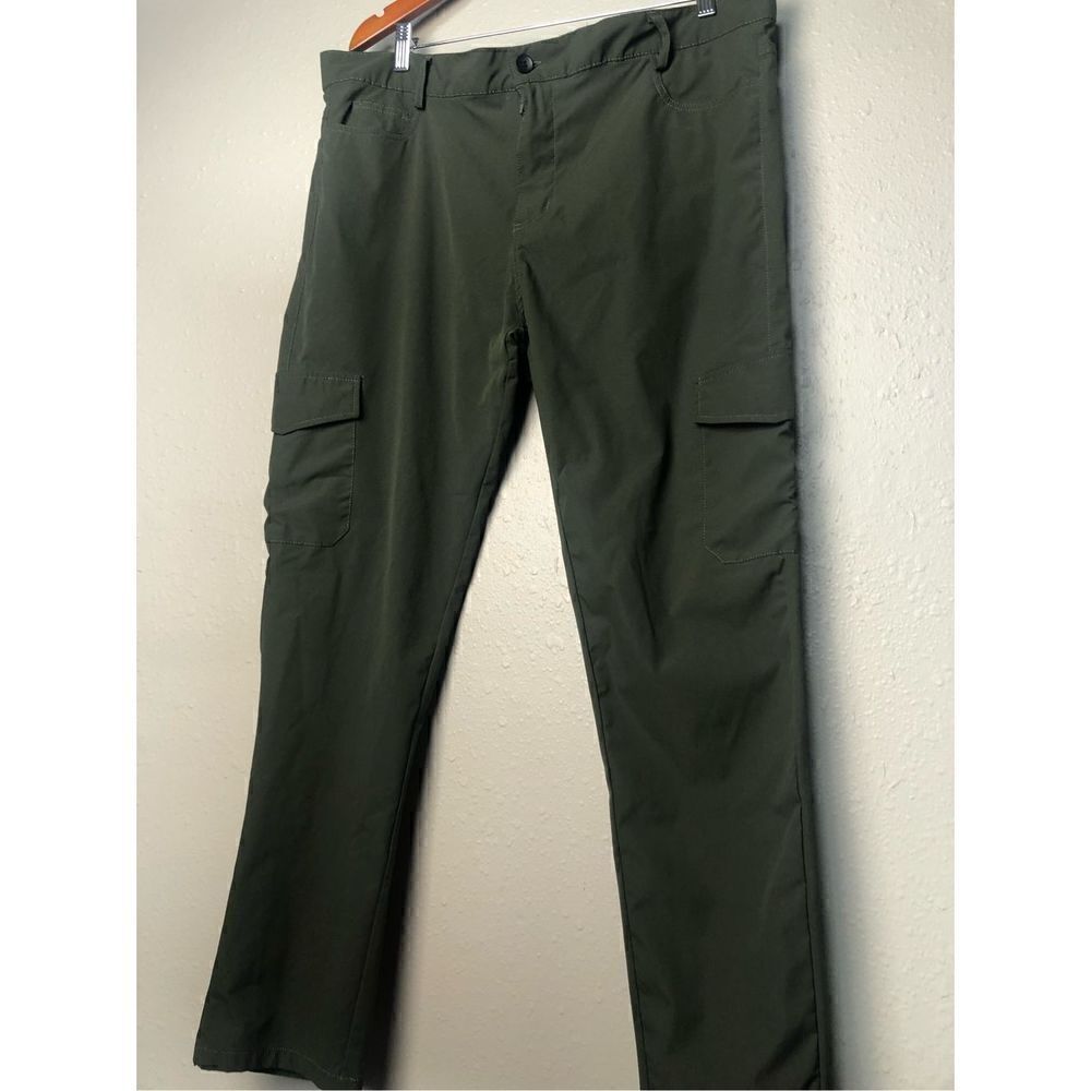 Nomad premium Quality Olive color Mens Size 38X32 Stretch Straight Leg Cargo Pan